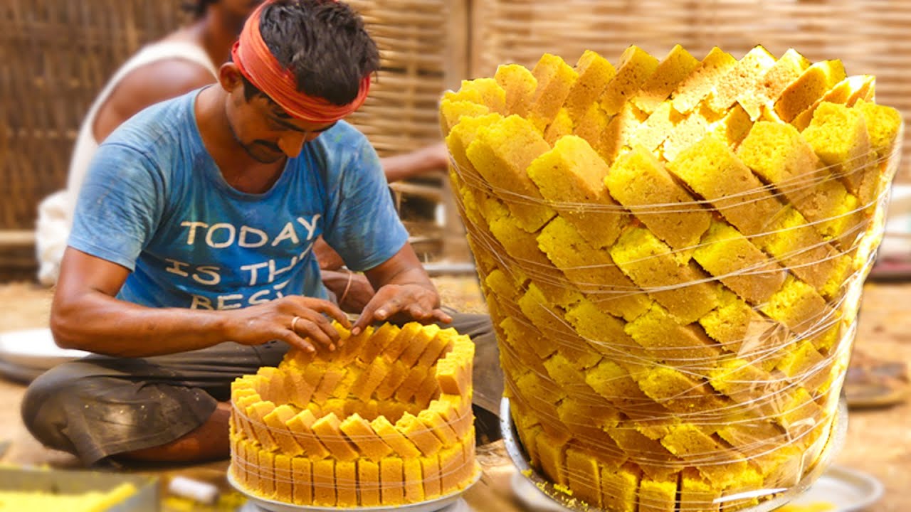 Mysore Pak Making - Yummy Dessert that Melts in the Mouth - Diwali Special Sweet Recipe | STREET FOOD