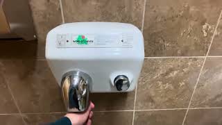 World Dryer Model A | Popeyes Louisiana Kitchen, Centreville Rd | Herndon, VA by Plumbing & Hand Dryers with Nate S 188 views 2 days ago 53 seconds