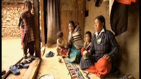 Mujer de Nepal con tres maridos