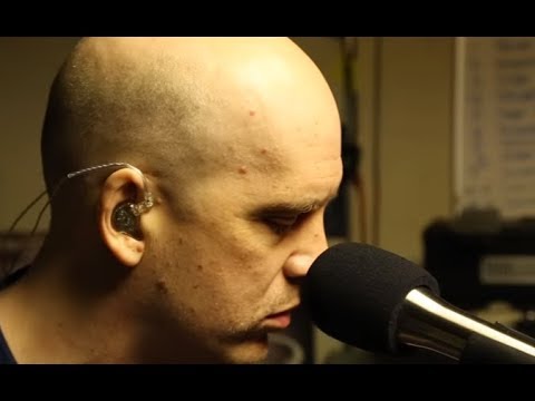 Devin Townsend teases new song off new album "Empath" from studio..!