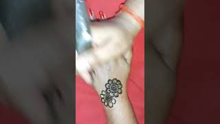 Attractive flower henna design #short_45