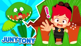 Game On! Insects vs. Plants | VS Series Compilation | Kids Songs & Stories | JunyTony
