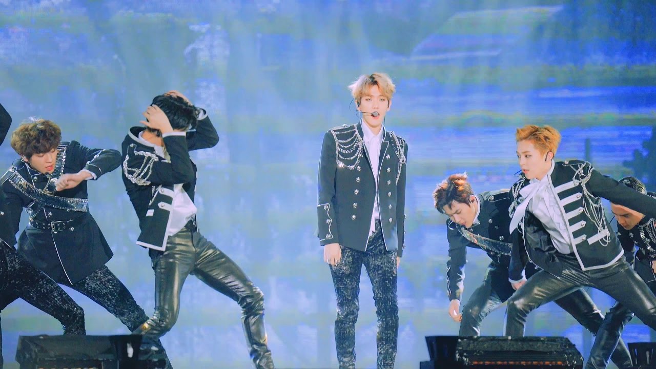 [4k Fancam/직캠]170114 엑소 (EXO) - Monster (몬스터) @골든디스크( The 31st Golden Disc Awards)