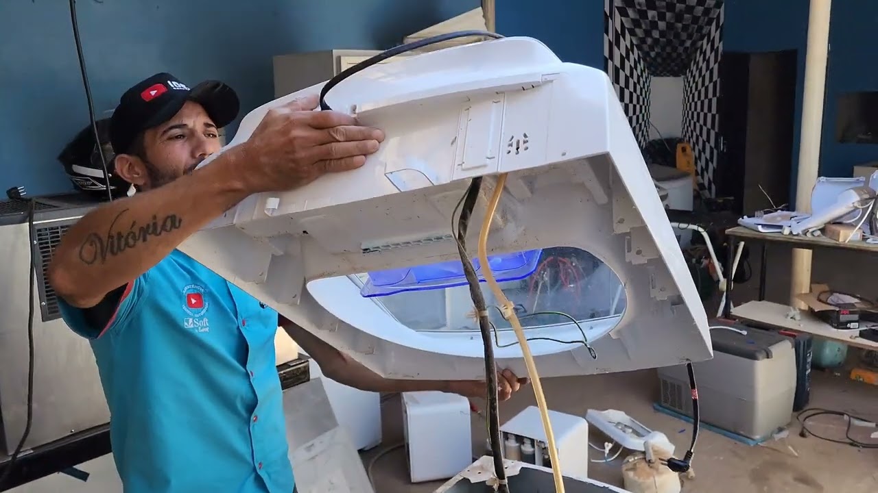 Máquina Electrolux LAC 11 vazando água e fazendo muito barulho🙉 saiba porque.
