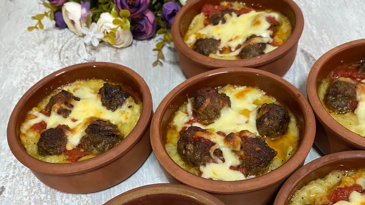 İftar için harika bir ana yemek tarifi/patates püreli misket köfte???????????? İftar için harika bir ana yemek tarifi/patates püreli misket köfte????????????