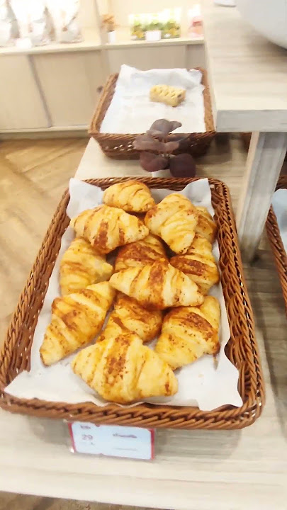#ร้านศรีฟ้าเบเกอรี่สาขาปากน้ำสมุทรปราการ#srifa Bakery#นุ่มนิ่มกินกะเที่ยว #2025#streetfood #thaifoo