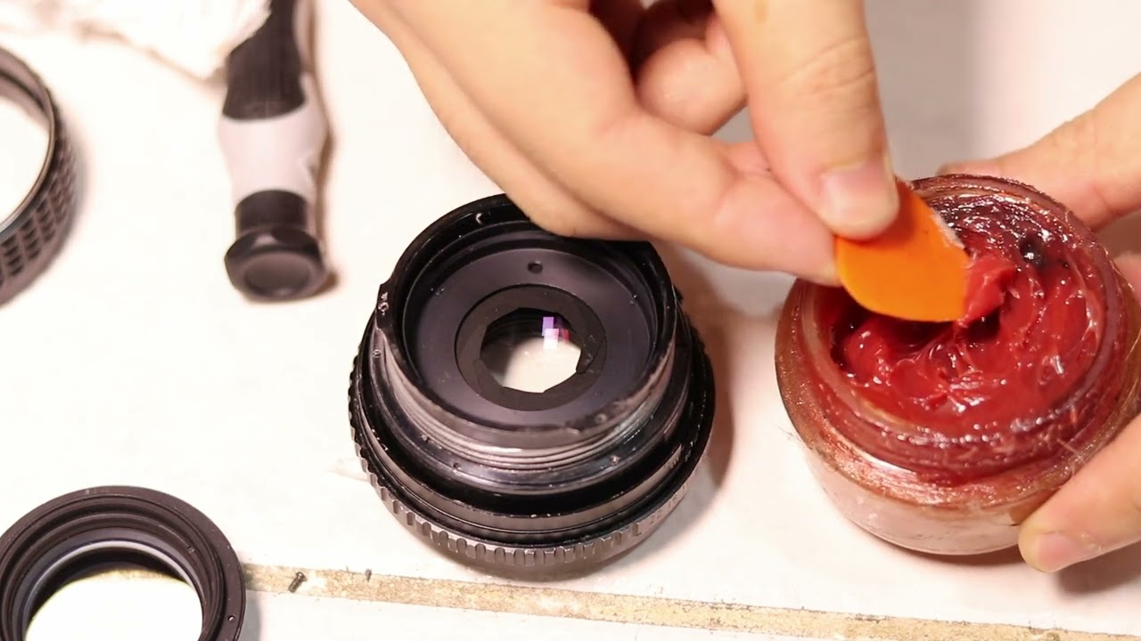 Asahi Pentax 50mm F1.4 Lens Disassembly & Regreasing - YouTube