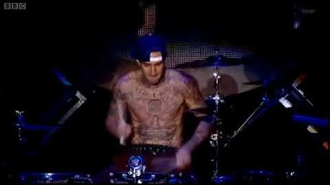 All The Small Things ☆ Blink 182 ☆Live at Reading 2010