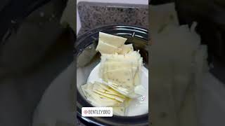 Mexican style cheese dip