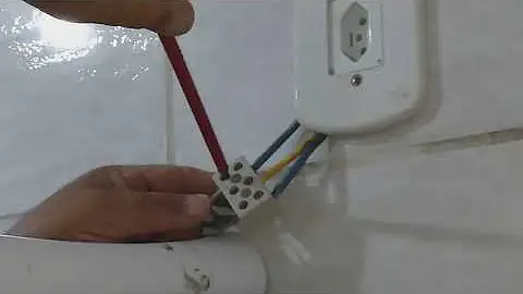 Como ligar um chuveiro 110 na rede 220?