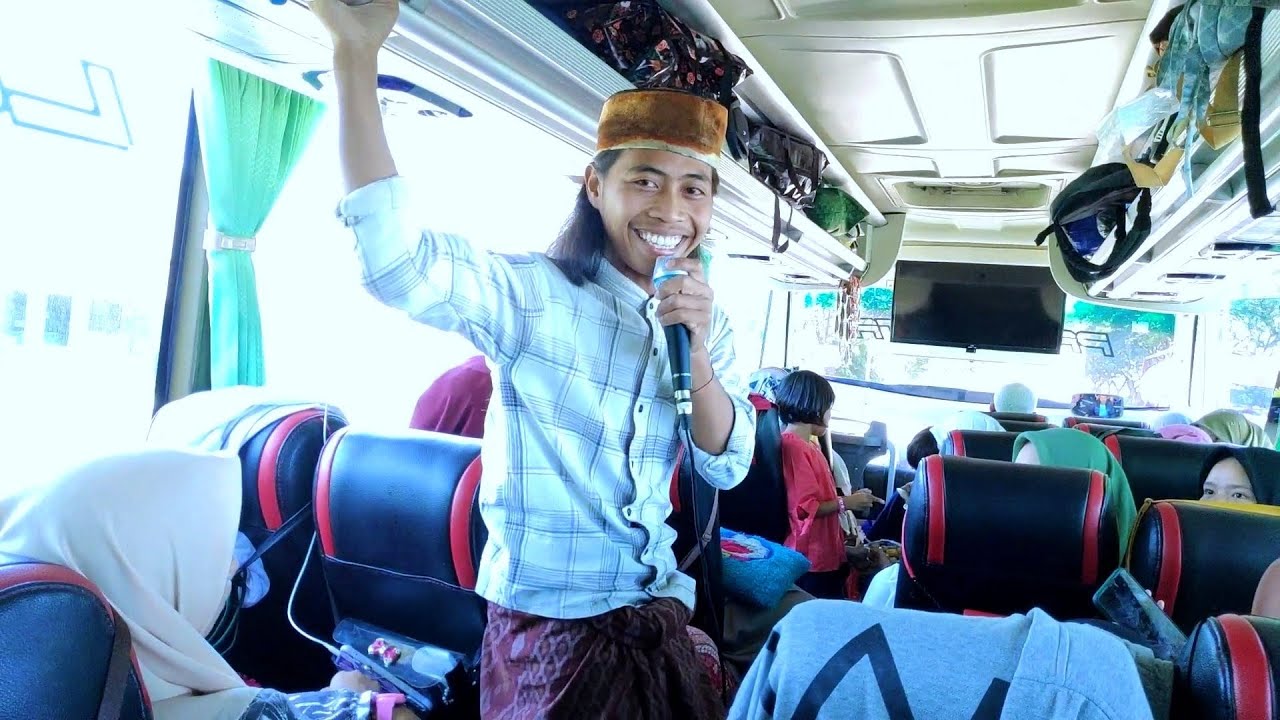 KANG BIMBIM NGARUNTAH DI DALAM BUS..