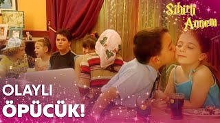 Taci, Çileki Öpünce Kıyamet Koptu Sihirli Annem