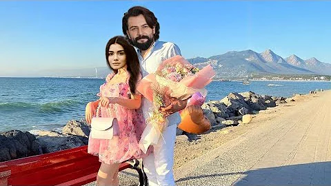 Özge Yağız and Gökberk Demirci Seen Having Dinner After Breakup! Are They Getting Closer Again?