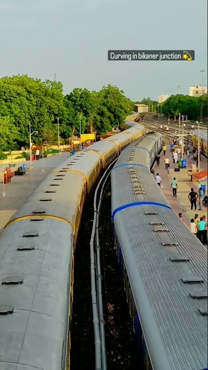 Metal snake curve of Bikaner Jn #snake #curve #station #junction #bikaner #intercity #arrival