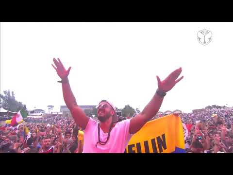 j balvin – loco contigo ( dj snake, tyga) LIVE