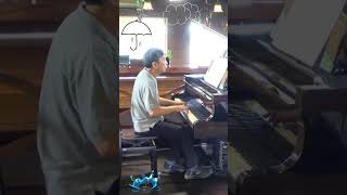 おしゃれなピザ屋さんにあるグランドピアノを弾いてみた Pizzaritoピアノ練習会