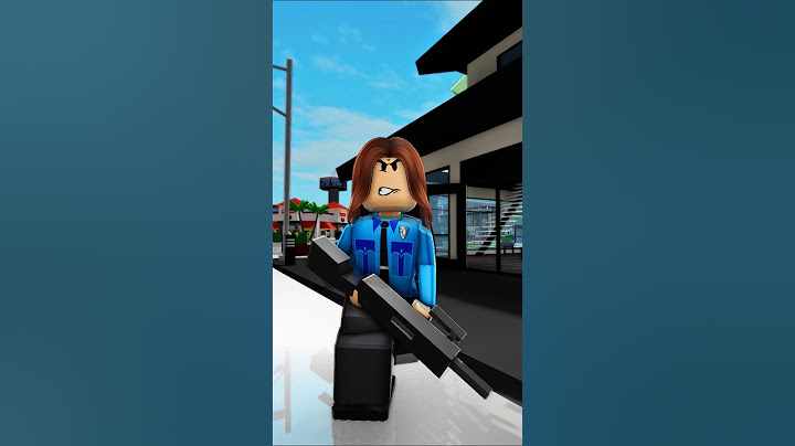 She tried to caught Sigma bacon then this happened... || SIGMA BOY #shorts #sigma #roblox
