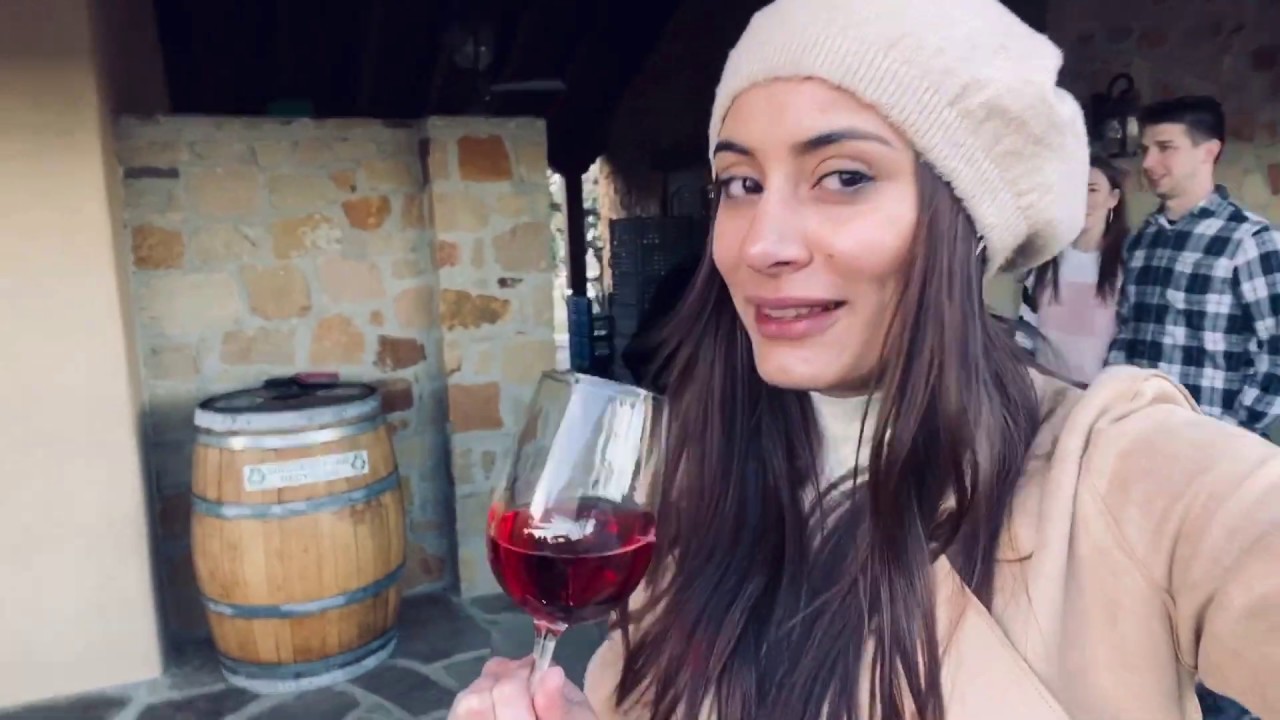 Visita a viñedo en Texas 🍇🍷 - Winie visita Grape Creek Vineyard