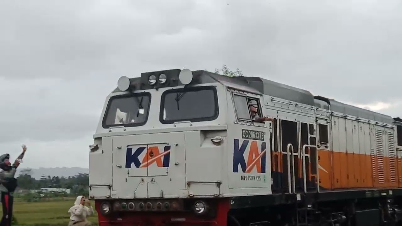 kirim krl to solo(jakarta solo), masinisnya ramah semua 😁