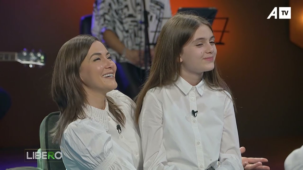 Gruaja dhe fëmijët e surprizojnë live Ismet Munishi, ja si reagon