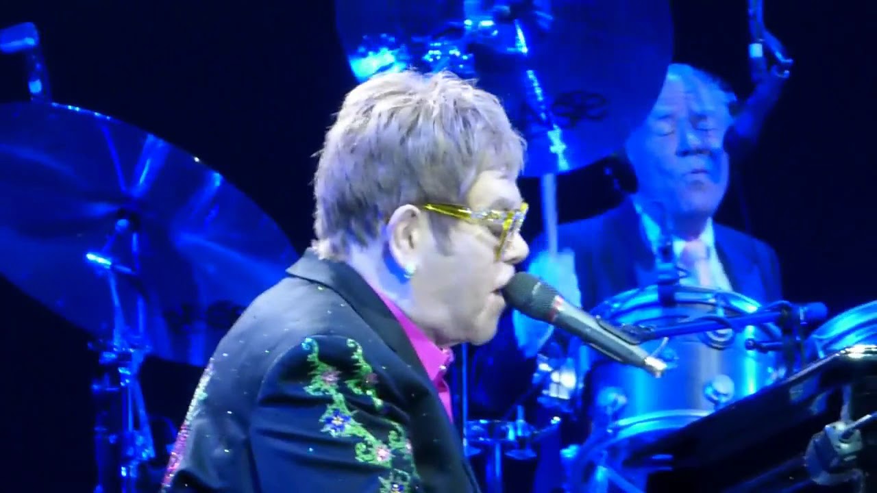 Elton John "I want love" live 05.12.2017 Barclay Arena Hamburg YouTube