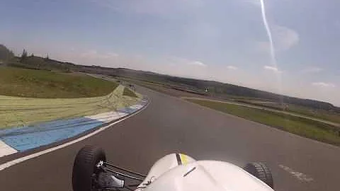 Neil Broome KH 29 5 16 FF race 1