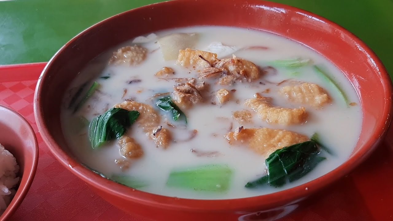 Maxwell Food Centre. Jin Hua Fish Head Bee Hoon / Sliced Fish Bee Hoon. Cantonese Style Fish Soup