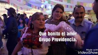Video thumbnail of "Lo Nuevo de grupo providencia que bonito el amor"