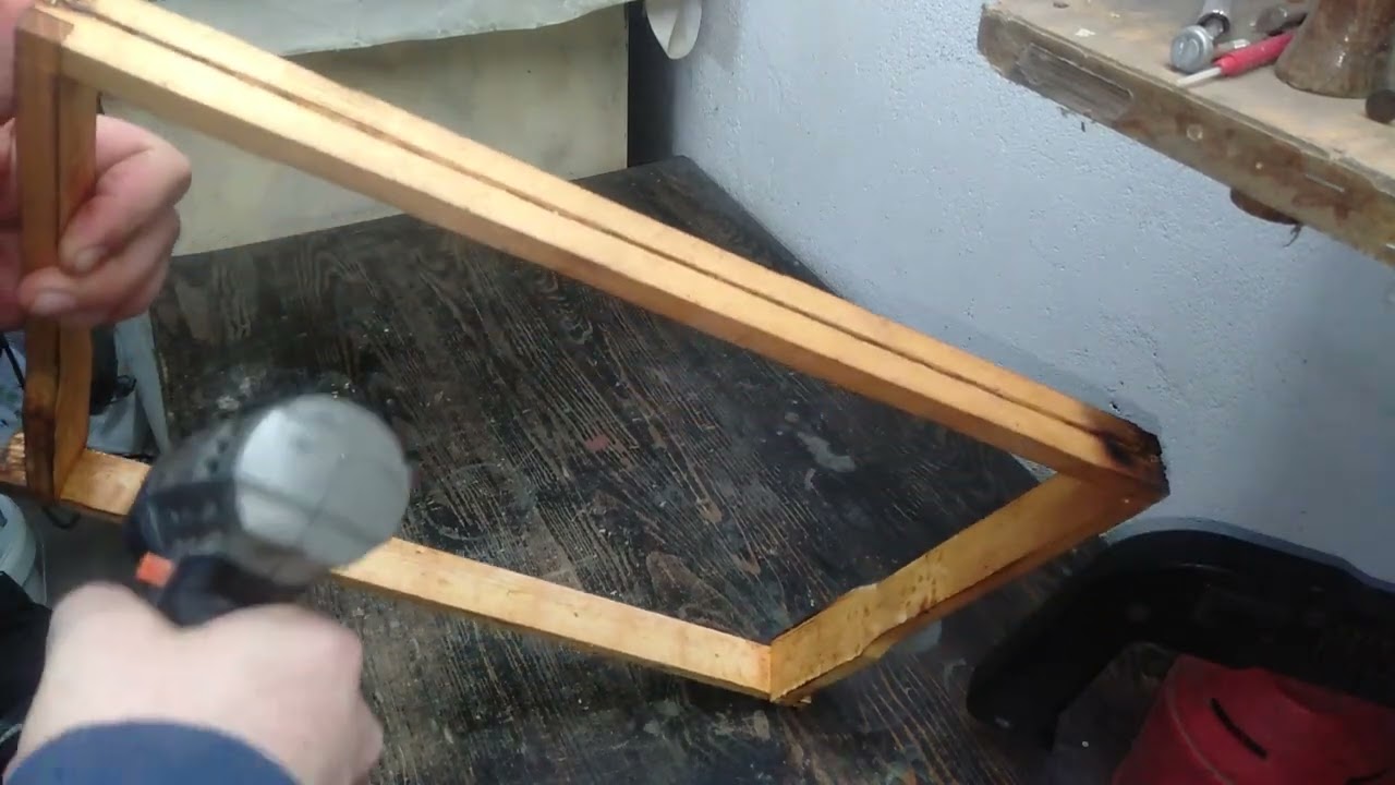 4/2022# Czyszczenie i drutowanie starych ramek.