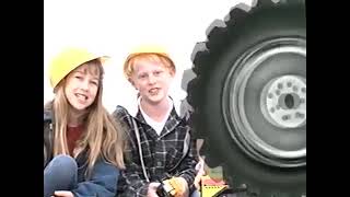 C  Muppet Sing Alongs Muppets On Wheels