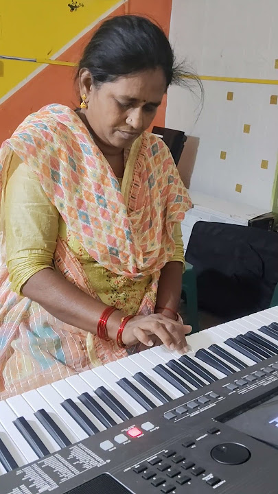Vandhematharam song by Subhashini