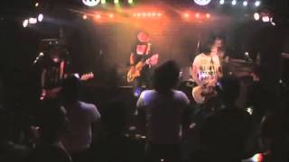 Watch Pillows Over Amp video