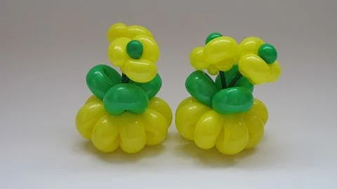 Flower Balloon Tutorial - Video 72 - BalloonTube with Graham Lee