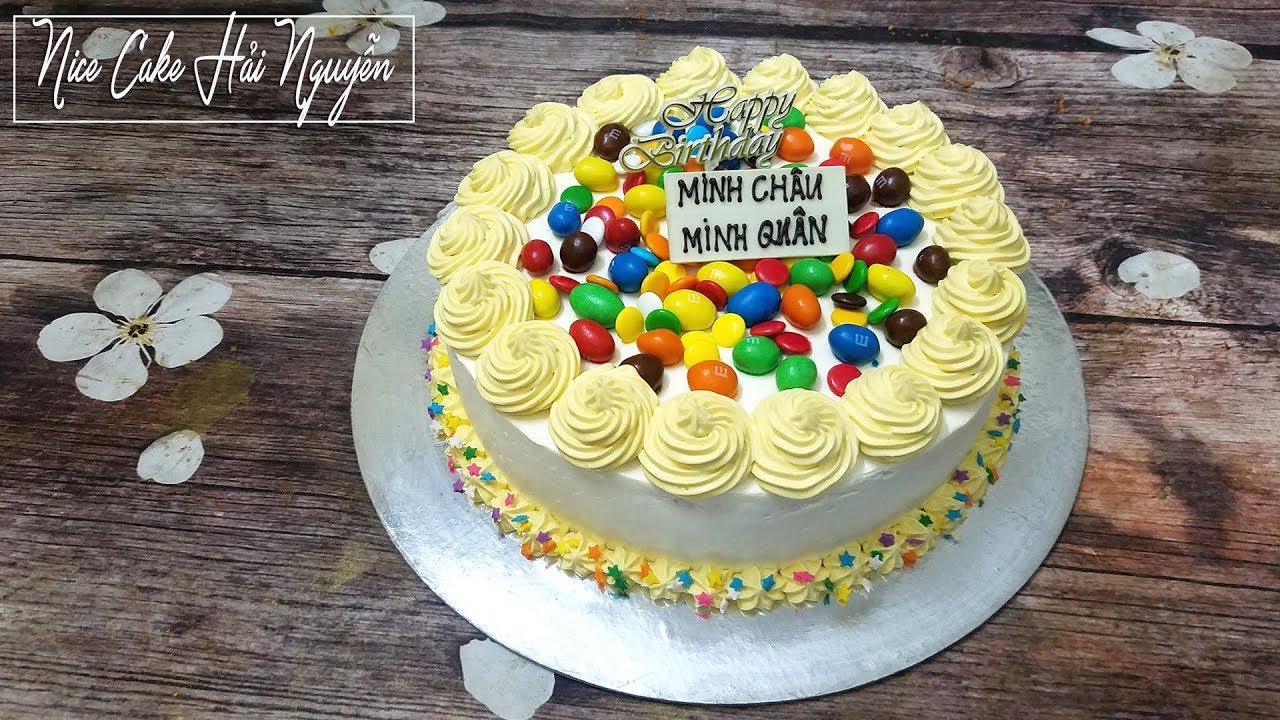 Trang Trí Bánh Sinh Nhật Với Kẹo MM Dễ Không Tưởng  Decorate Cake With  MM Candy  YouTube
