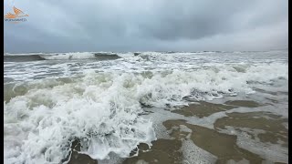 قوة أمواج المحيط الهندي خلال موسم خريف ظفار ومنع السباحه فيه  ..شاطئ صلاله ..سلطنة عمان.Oman-salalah