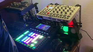 Elektron Model: Samples and Behringer TD-3 (Techno Industrial) (Acid mix)
