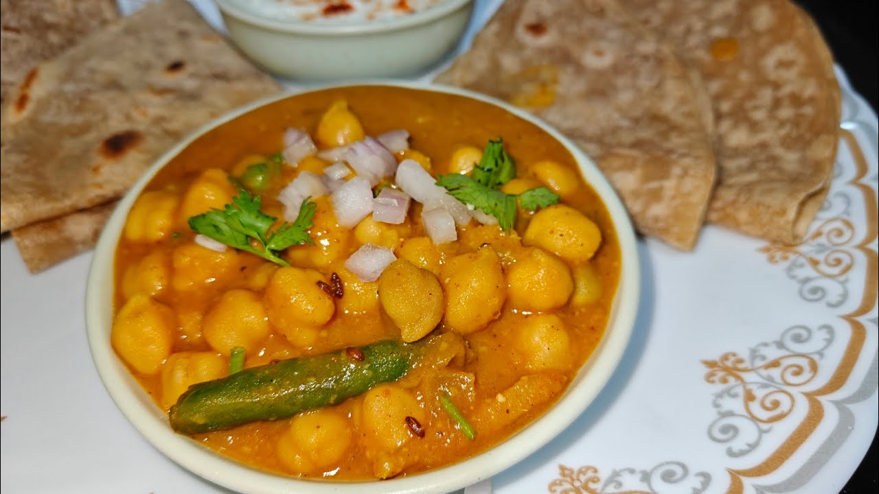 Unique Chikkar Chole Recipe | Special North Indian Curry | Rich ...