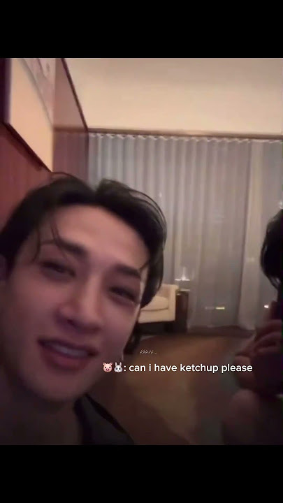his english is so cute 😭😭 #changbin #bangchan #hanjisung #3racha #straykids #skz #instalive #kpop