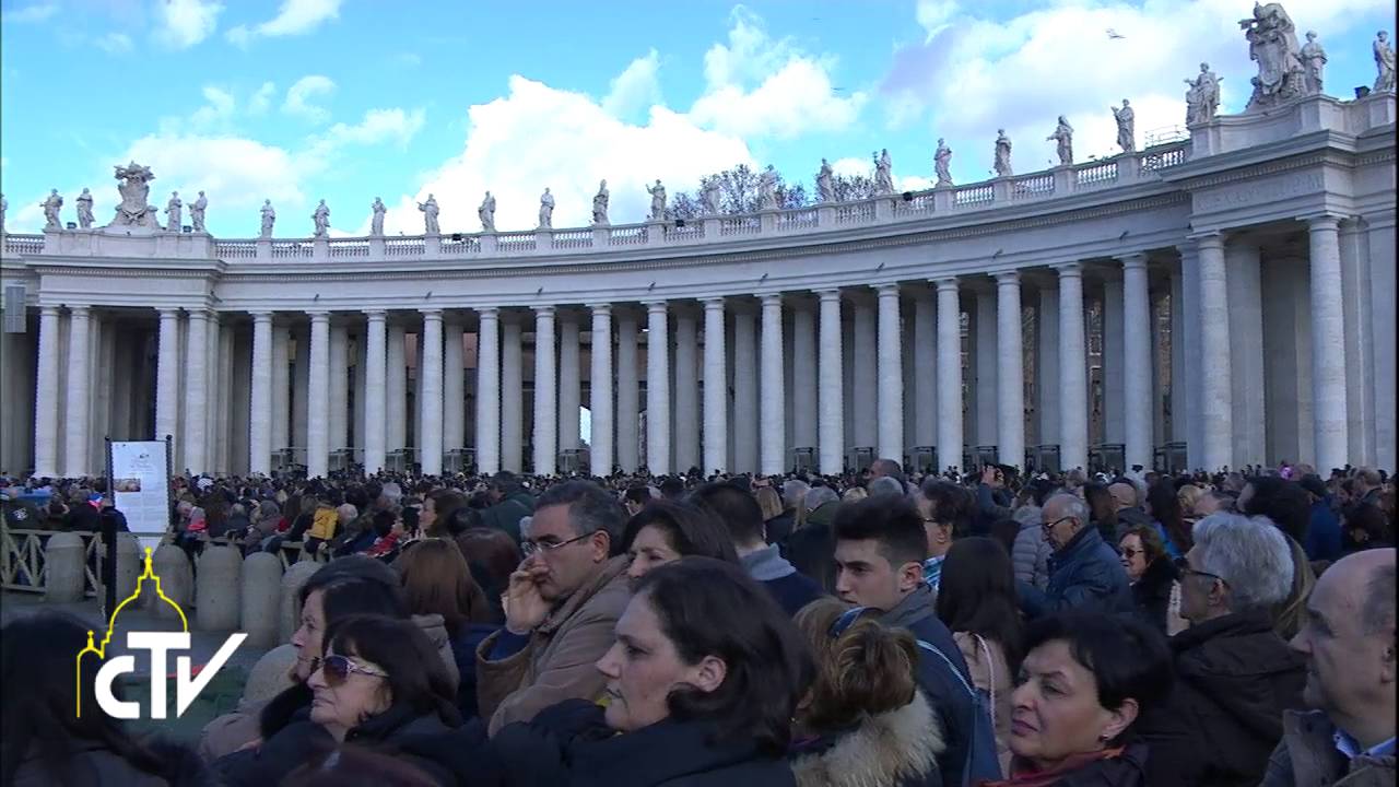 Angelus Piazza San Pietro 10-01-2016 papa francesco wikipedia
