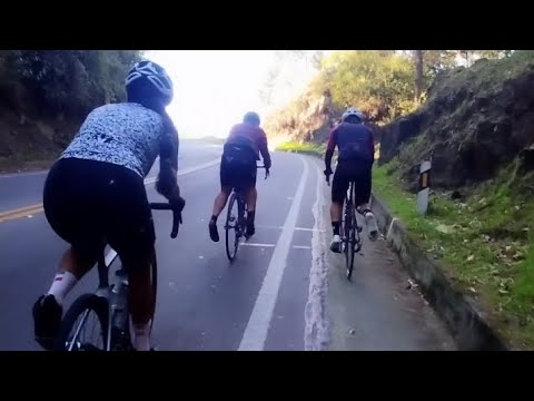 Potenciando tu pedaleo: Cómo trabajar la fuerza en ciclismo con gomas  elásticas - CiclismoU23