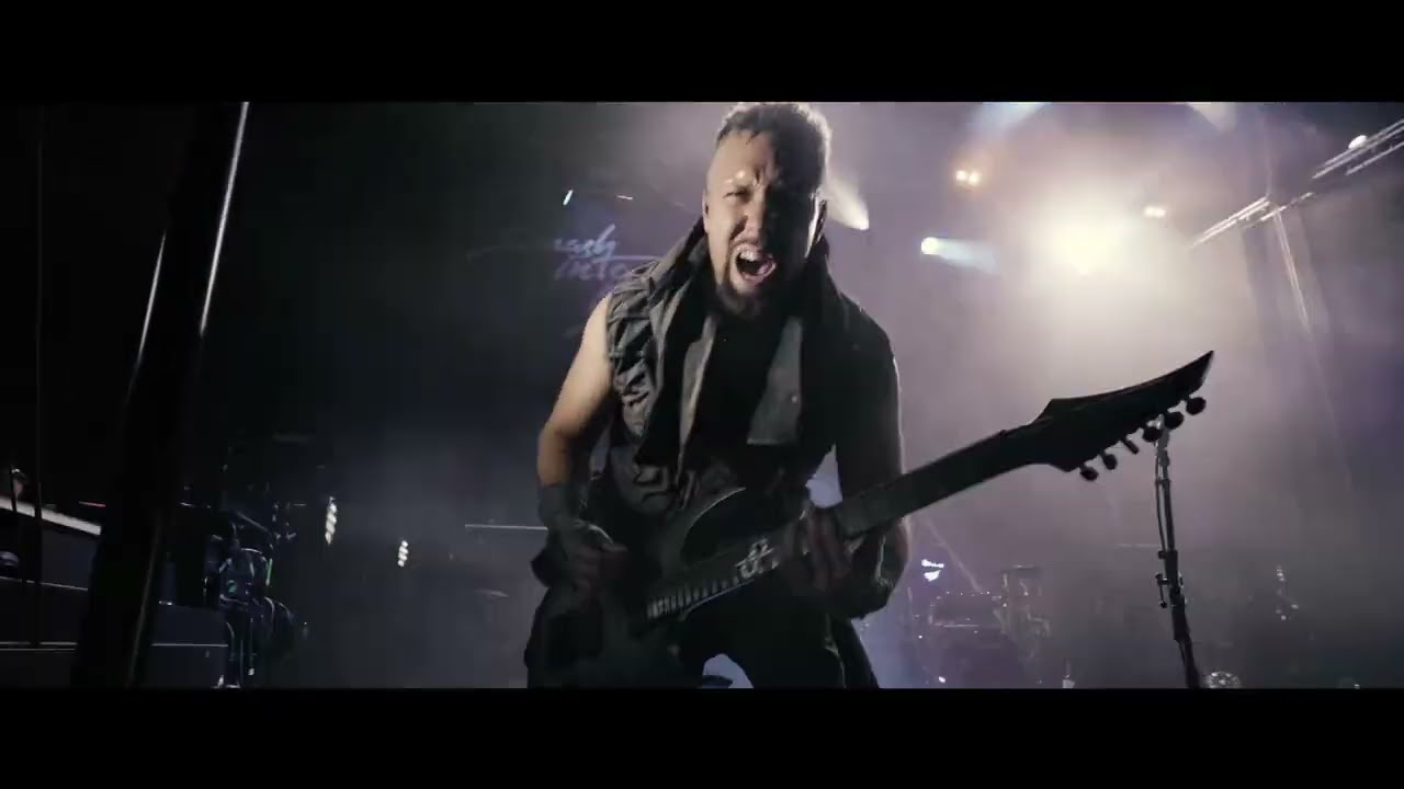 Smash Into Pieces  - Glow In The Dark (Live at Västerås Rockfest)