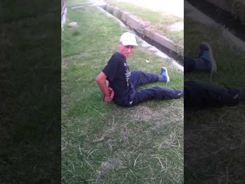 Video: Kid Ninja Scapă De Azil