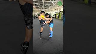 Muay Thai Training - Developing the Knee Fighter with Kru Non