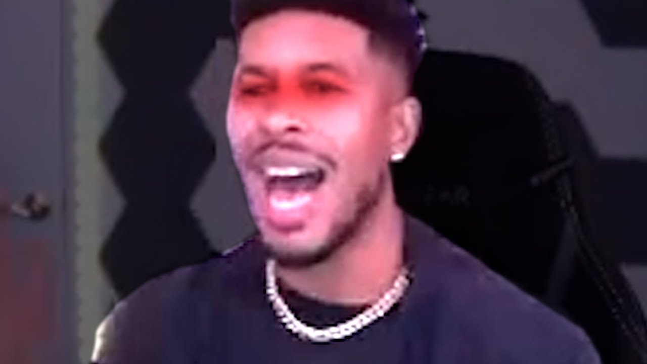 Лейтенант чуть не расплакался из-за футболки