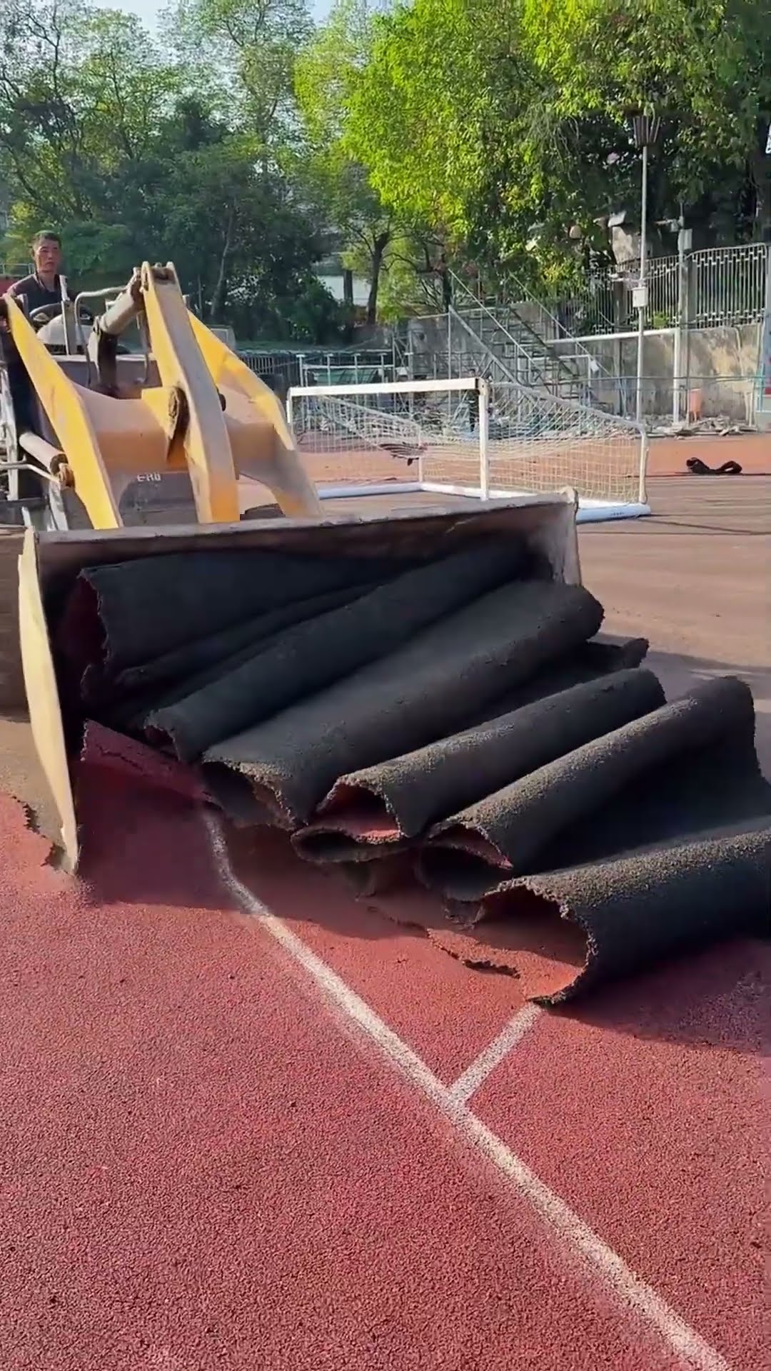 Waste plastic runway cleaning process- Good tools and machinery make work easy