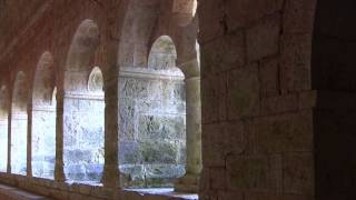 ル・トロネ修道院 | Abbaye du Thoronet - YouTube