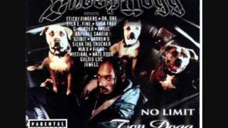 Snoop Dogg - Dolomite (Intro).