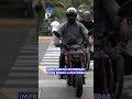 Peatones en peligro por conductores de motos eléctricas y bicicletas