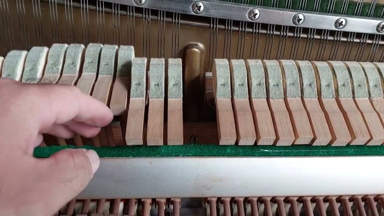 Cách Búa Lên Dây Đàn Piano hiệu quả. Mua đàn piano cơ tại Nhạc Cụ Văn Quốc