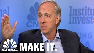 Billionaire Hedge Fund Founder Ray Dalio Uses 'Radical Transparency' | CNBC Make It.
